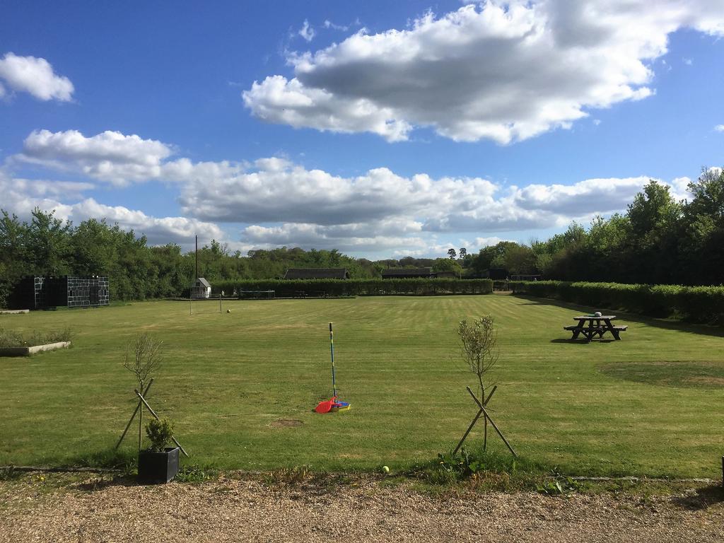 Willow Court Farm The Lodge & Petting Farm, 8 Mins From Legoland & Windsor, 15 Mins From Lapland Uk Luaran gambar